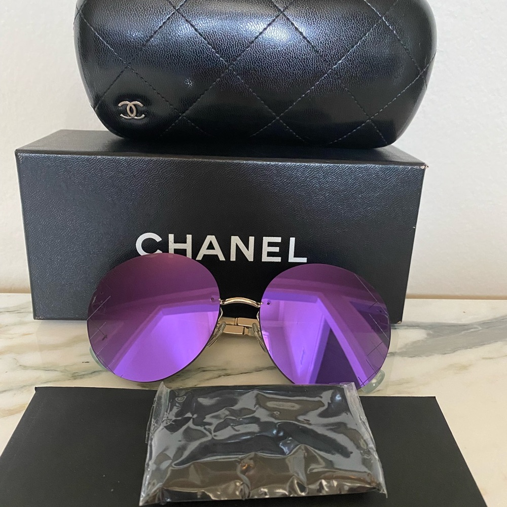 CHANEL  4216 c.124/4v 58-17
Silver Metal And Purple Tinted Shield Sunglasses - Picture 2 of 16